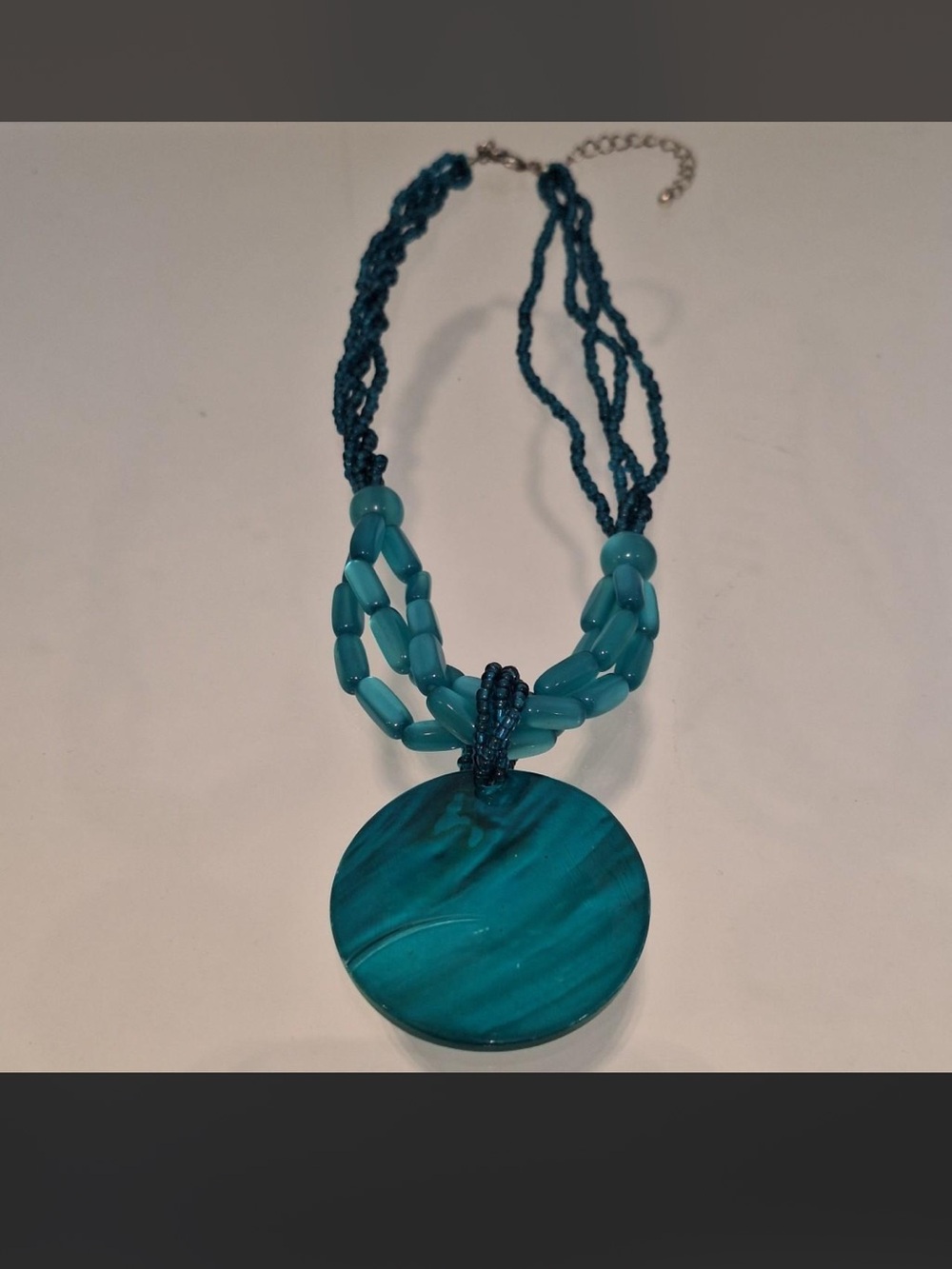 Blue Shell Necklace - Picture 4 of 6